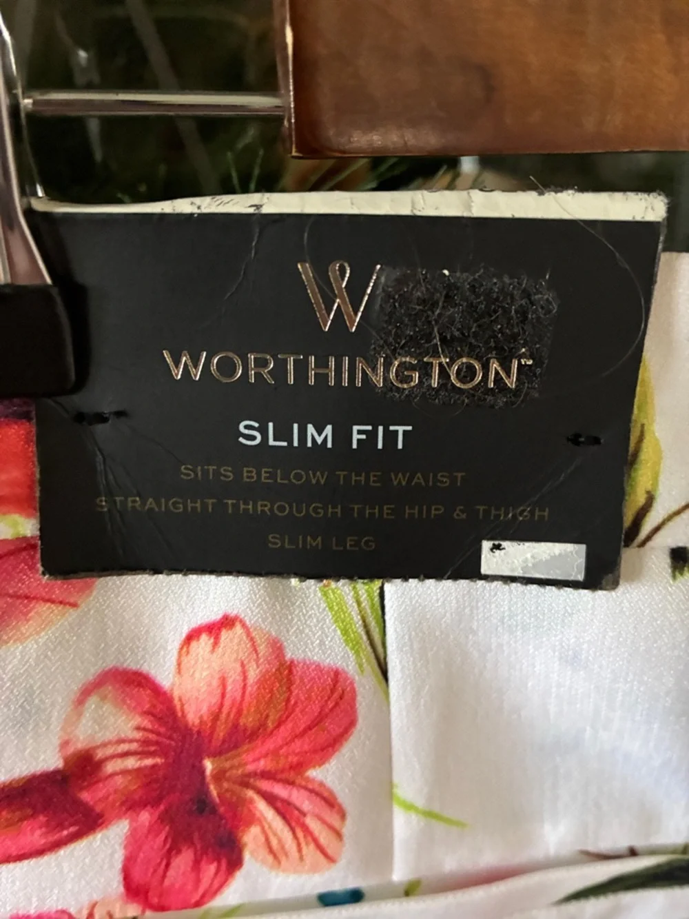 Worthington sz 18 Slim Fit White Floral Ankle Cropped Pants NWT - Picture 8 of 9